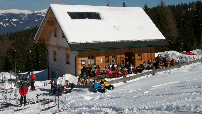 Winter Karner Almhütte